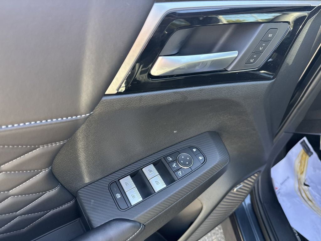 2025 Mitsubishi Outlander SEL