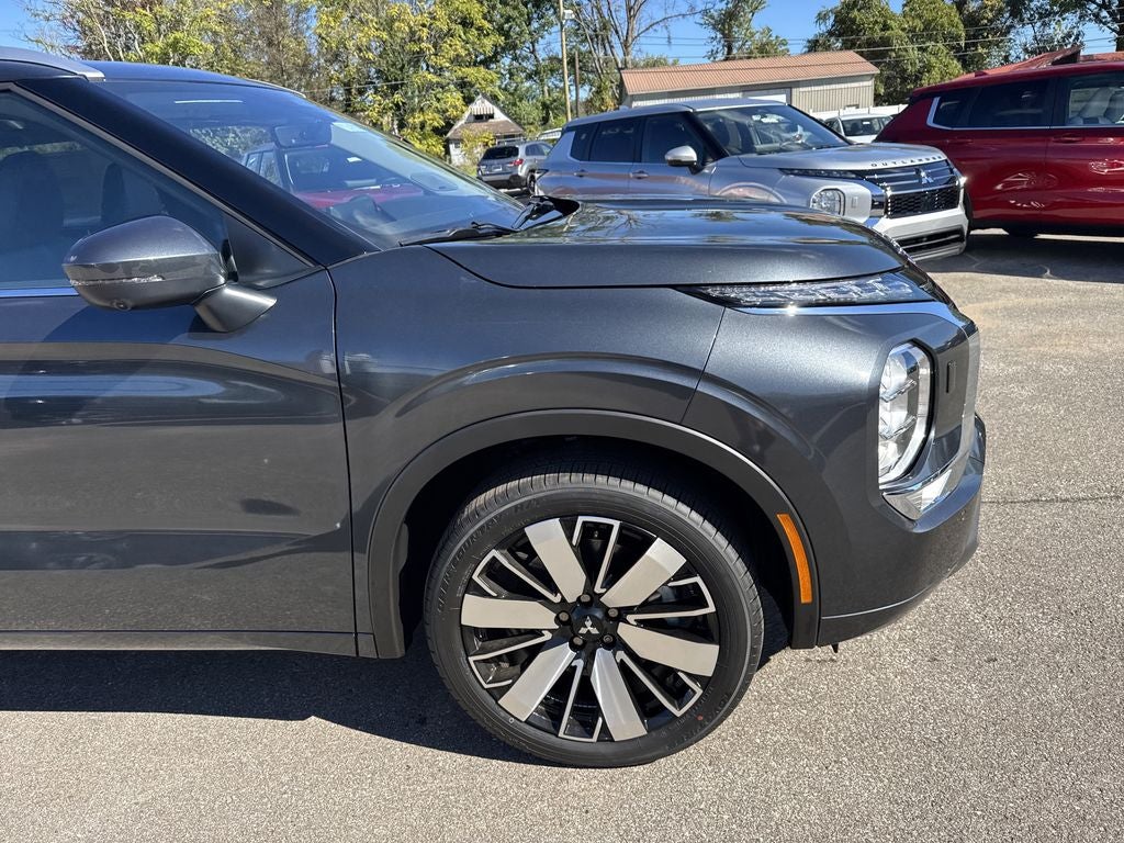 2025 Mitsubishi Outlander SEL