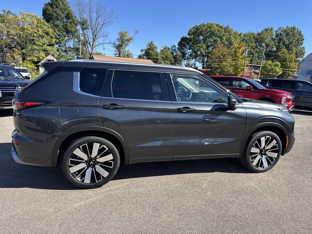 2025 Mitsubishi Outlander SEL