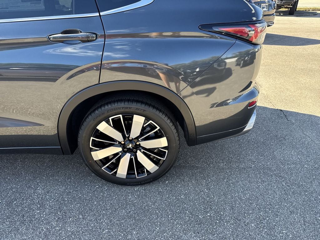 2025 Mitsubishi Outlander SEL