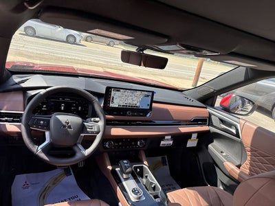 2025 Mitsubishi Outlander SEL
