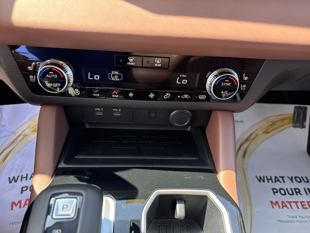 2025 Mitsubishi Outlander SEL