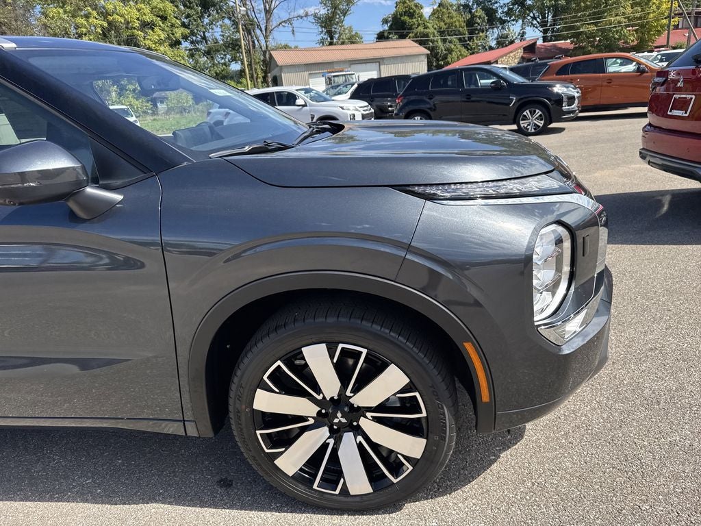 2025 Mitsubishi Outlander SEL