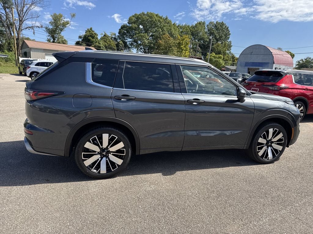 2025 Mitsubishi Outlander SEL