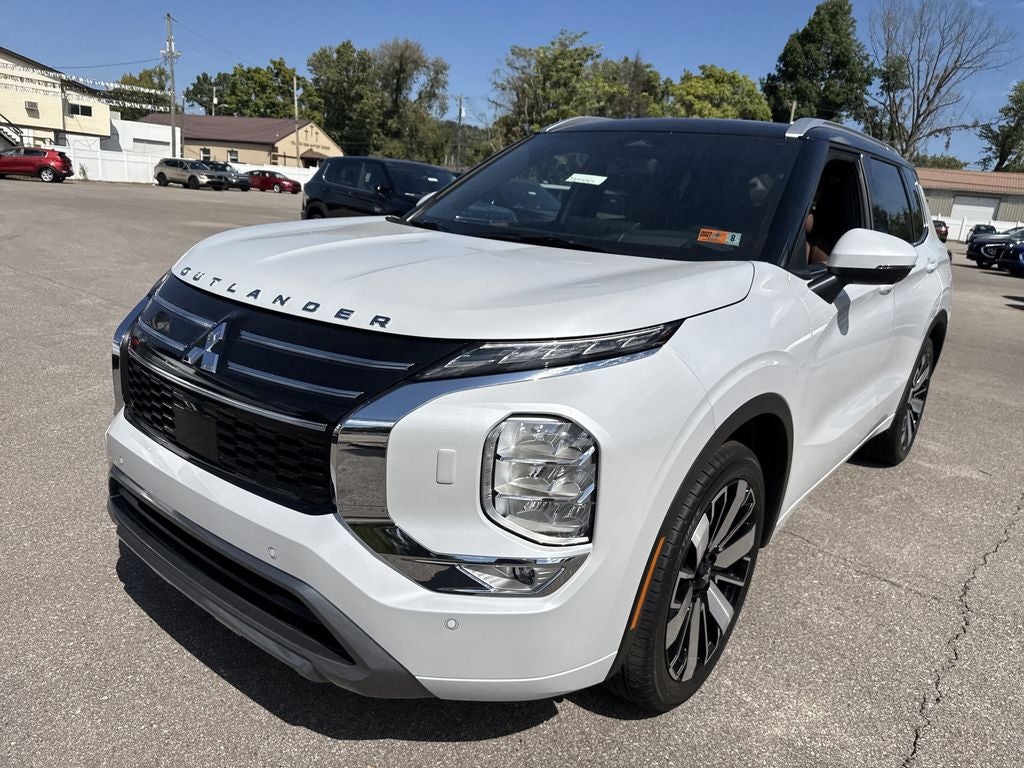 2025 Mitsubishi Outlander SEL
