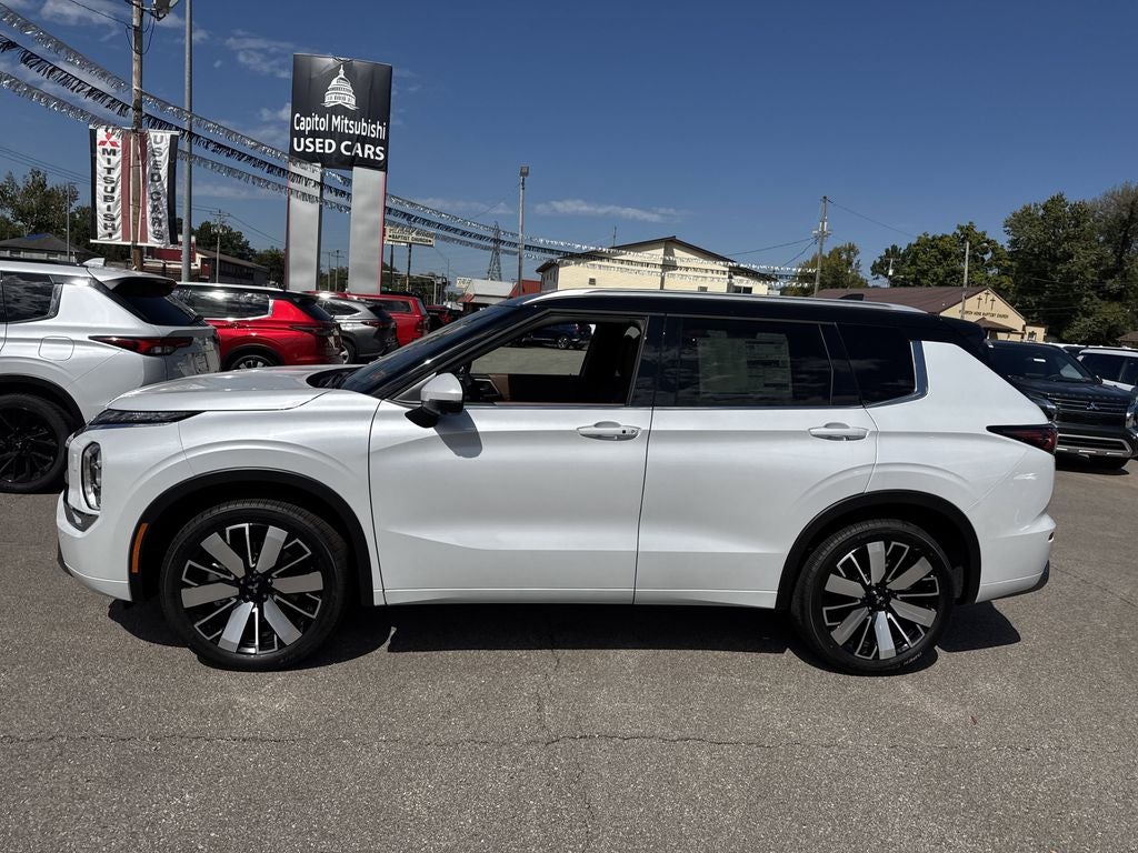 2025 Mitsubishi Outlander SEL