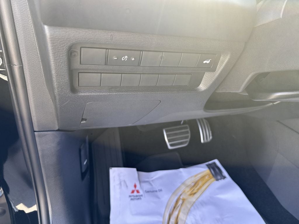 2025 Mitsubishi Outlander SEL