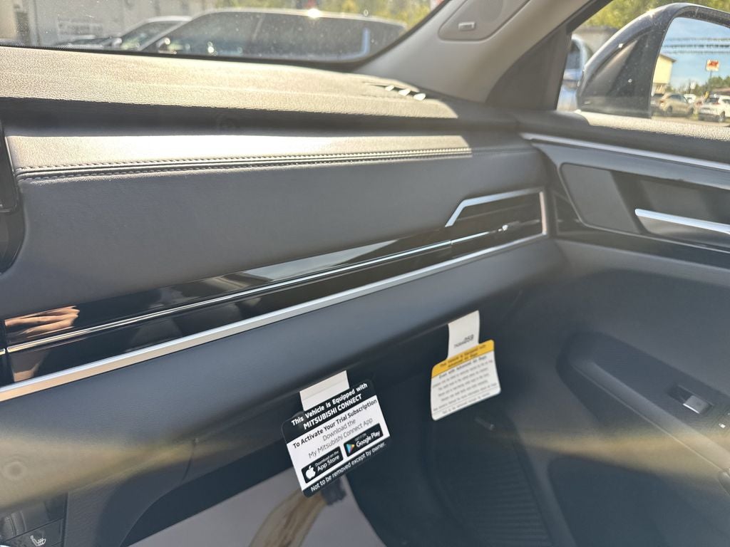 2025 Mitsubishi Outlander SEL