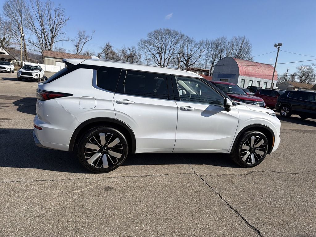2026 Mitsubishi Outlander SEL