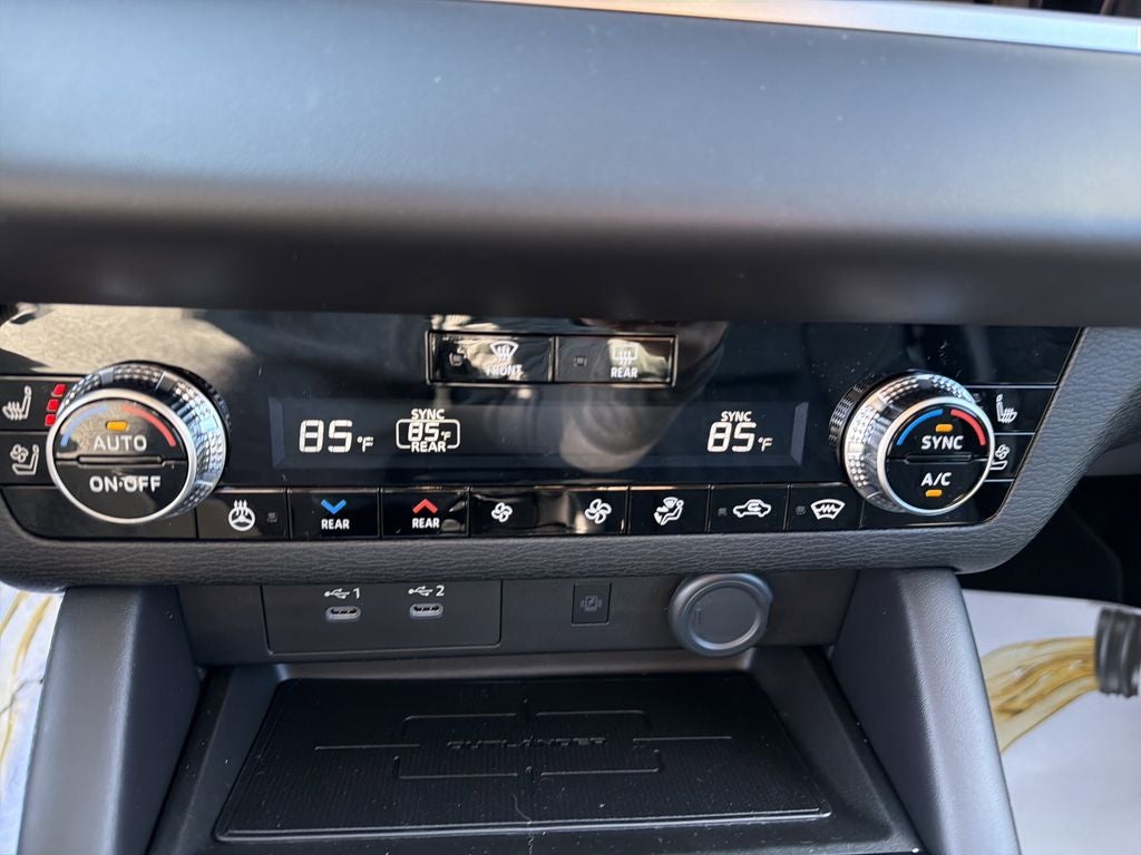 2026 Mitsubishi Outlander SEL