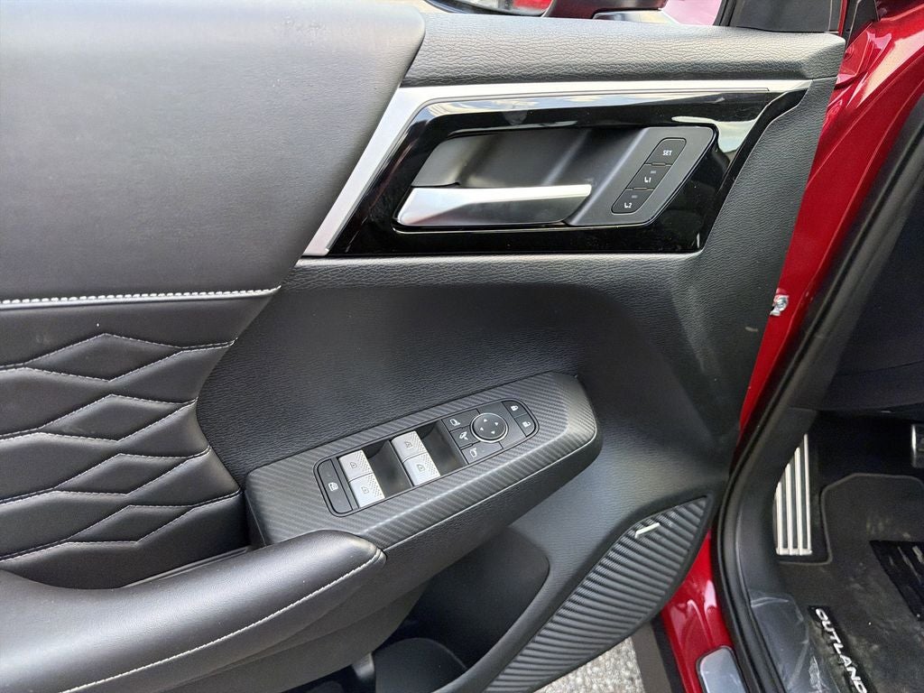 2026 Mitsubishi Outlander SEL