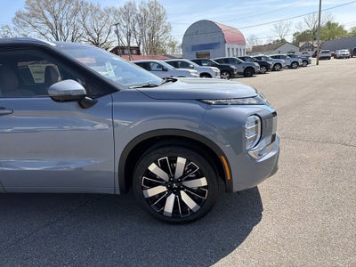 2026 Mitsubishi Outlander SEL