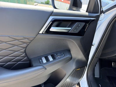 2026 Mitsubishi Outlander Base