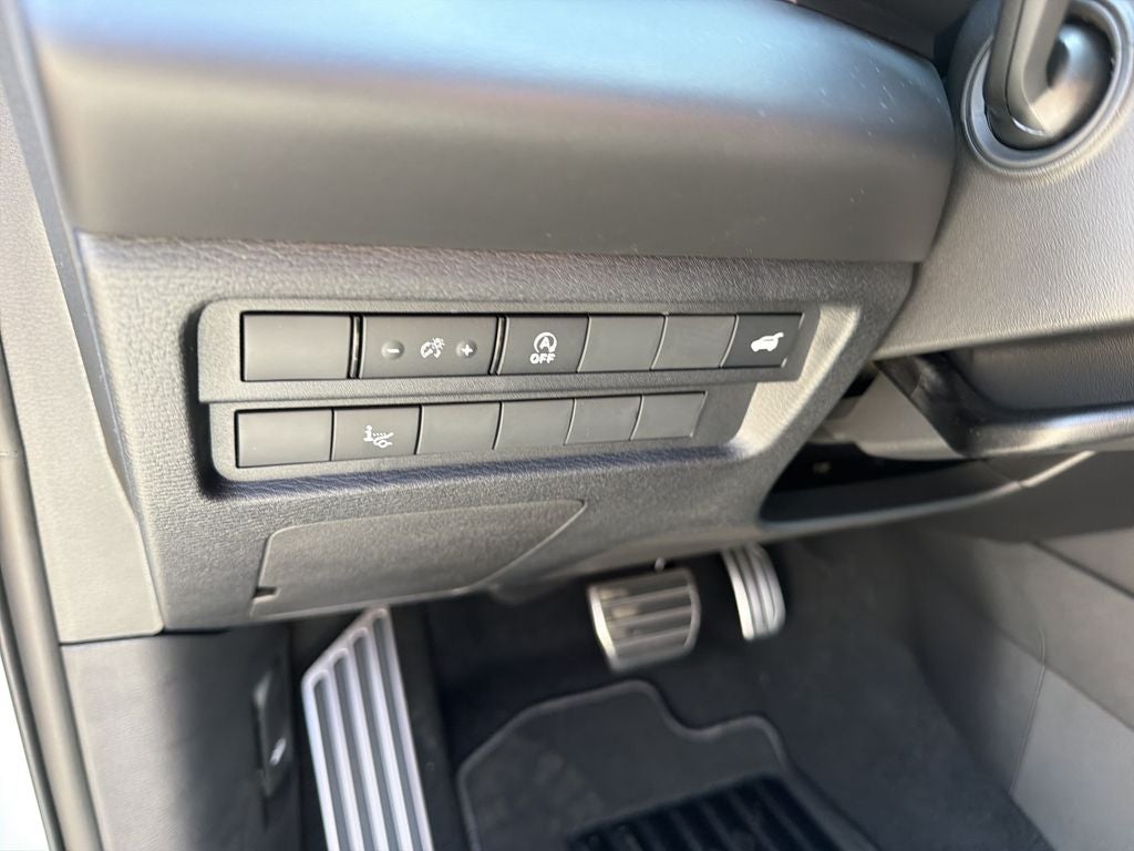 2026 Mitsubishi Outlander Base