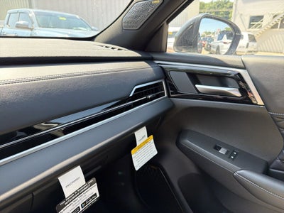 2026 Mitsubishi Outlander Base