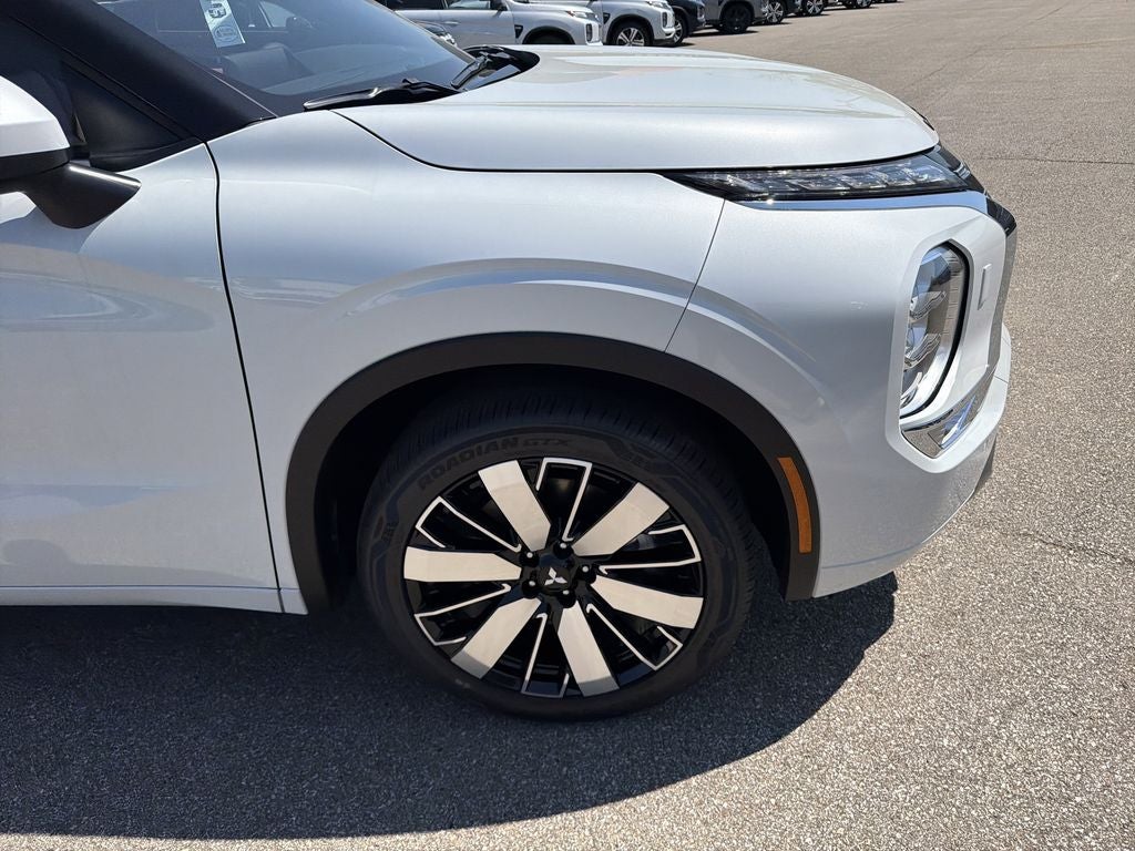 2026 Mitsubishi Outlander SEL