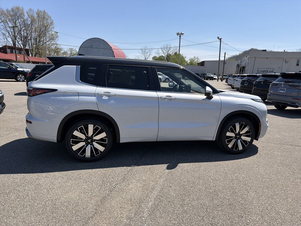 2026 Mitsubishi Outlander SEL