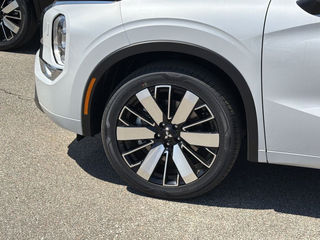 2026 Mitsubishi Outlander SEL
