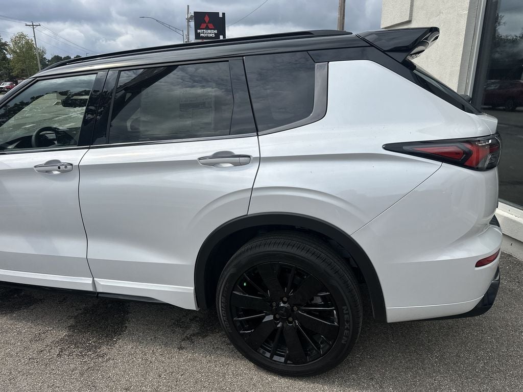 2026 Mitsubishi Outlander SEL