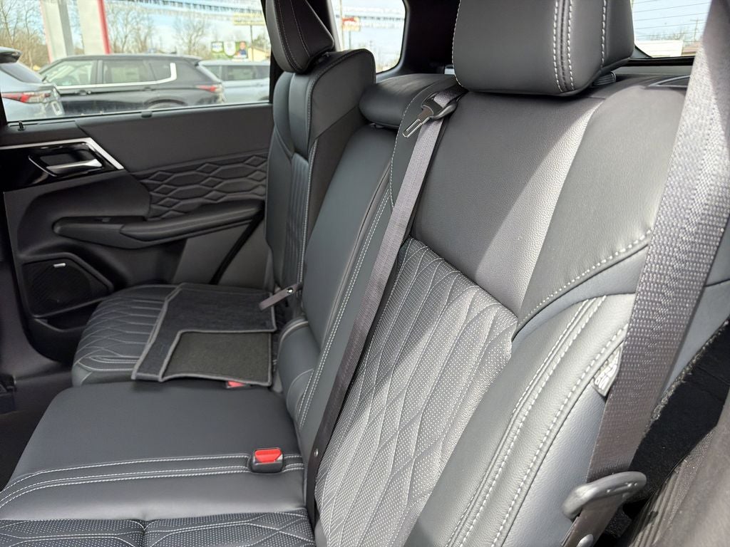 2026 Mitsubishi Outlander SEL