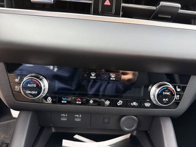 2026 Mitsubishi Outlander SEL