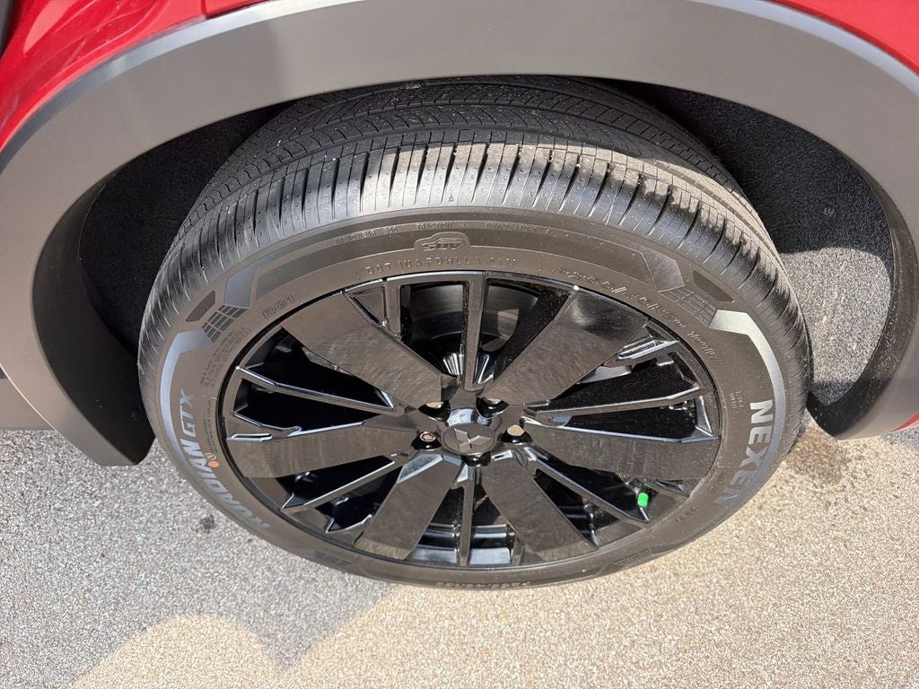 2026 Mitsubishi Outlander Base
