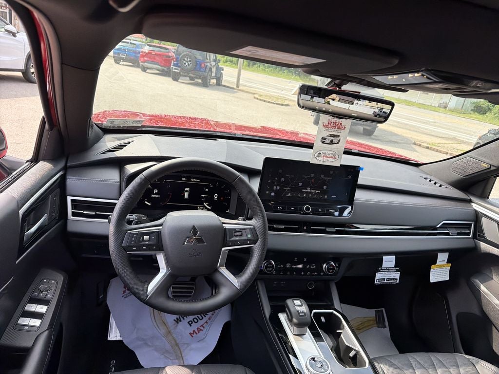 2026 Mitsubishi Outlander Base