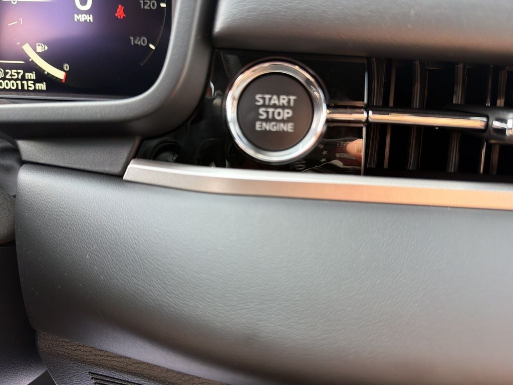 2026 Mitsubishi Outlander Base