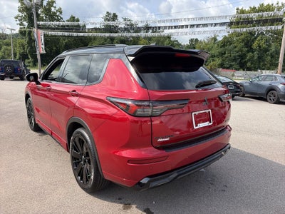 2026 Mitsubishi Outlander Base