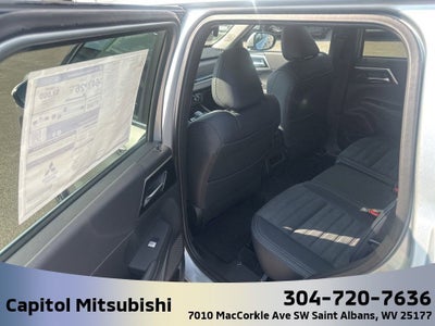 2025 Mitsubishi Outlander PHEV SE