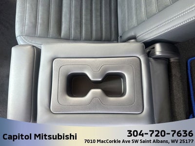 2025 Mitsubishi Outlander PHEV SE