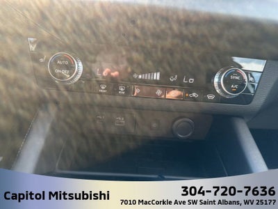 2025 Mitsubishi Outlander PHEV SE