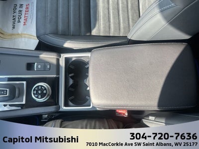 2025 Mitsubishi Outlander PHEV SE