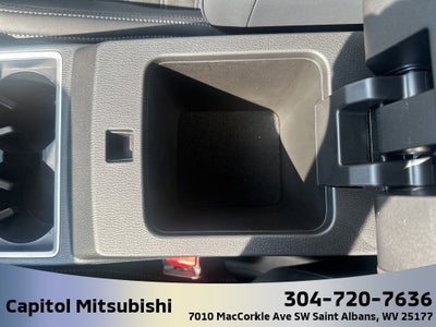 2025 Mitsubishi Outlander PHEV SE