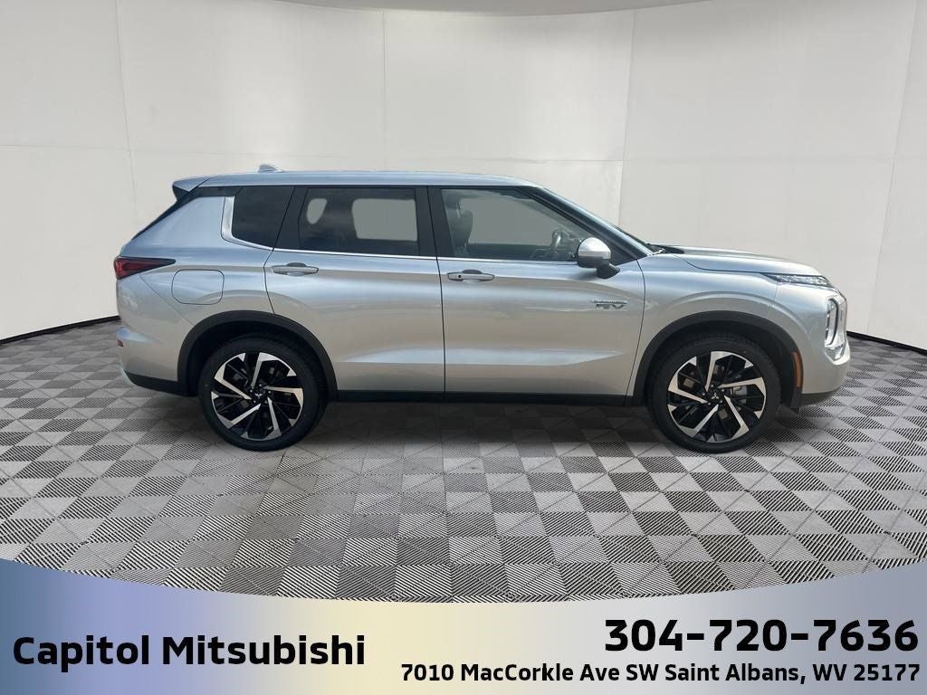 2025 Mitsubishi Outlander PHEV SE