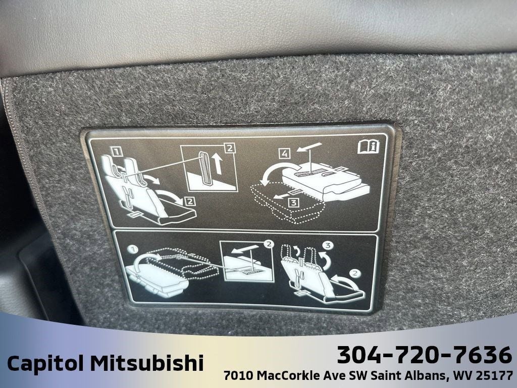 2025 Mitsubishi Outlander PHEV SE