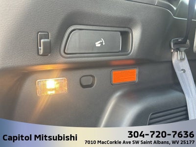 2025 Mitsubishi Outlander PHEV SE