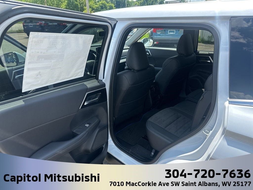 2025 Mitsubishi Outlander PHEV SE