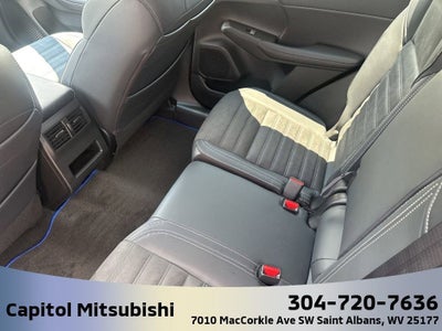 2025 Mitsubishi Outlander PHEV SE