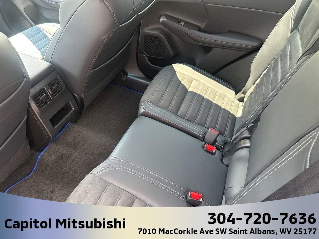 2025 Mitsubishi Outlander PHEV SE