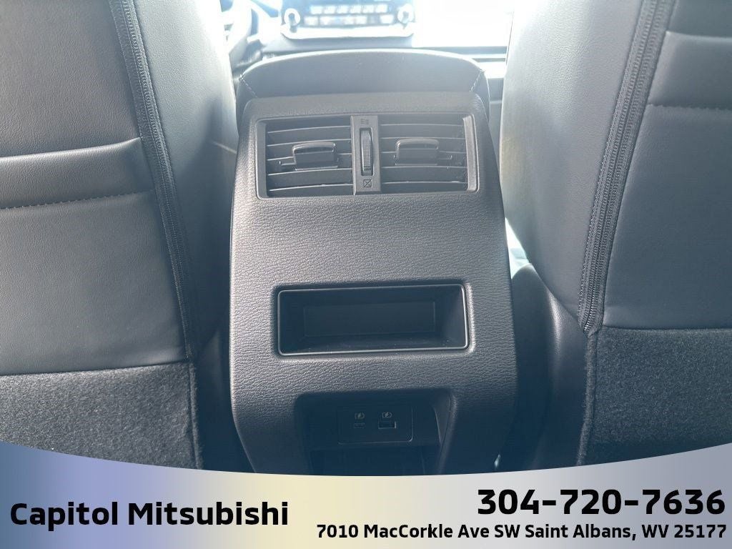 2025 Mitsubishi Outlander PHEV SE