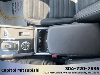 2025 Mitsubishi Outlander PHEV SE