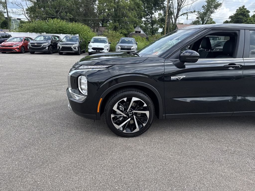 2025 Mitsubishi Outlander PHEV SE