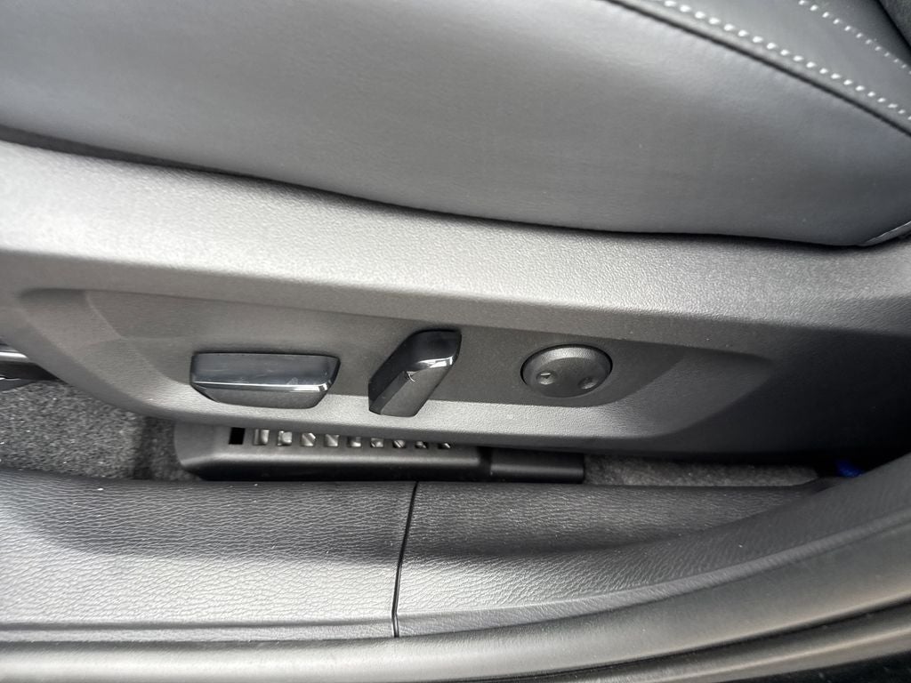 2025 Mitsubishi Outlander PHEV SE