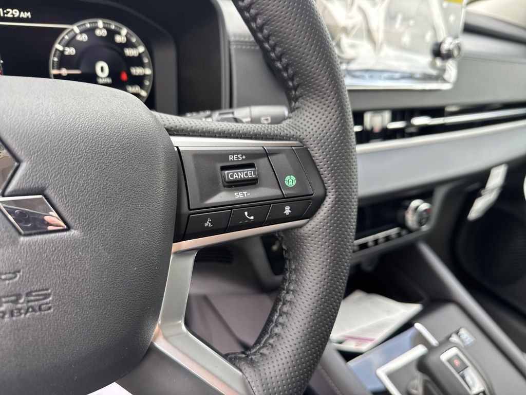 2025 Mitsubishi Outlander PHEV SE