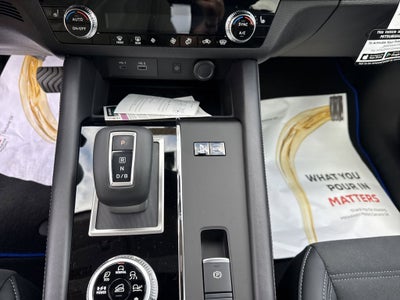 2025 Mitsubishi Outlander PHEV SE