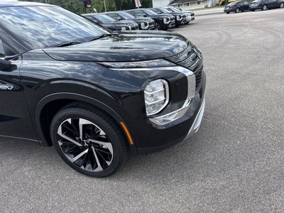 2025 Mitsubishi Outlander PHEV SE