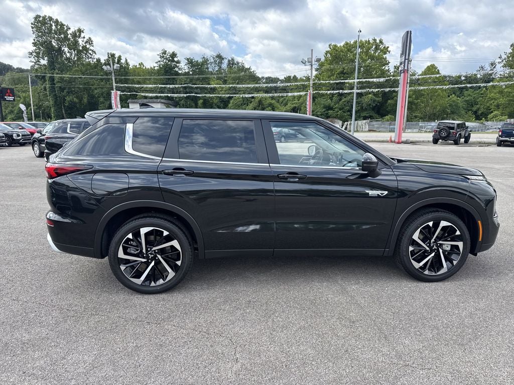2025 Mitsubishi Outlander PHEV SE