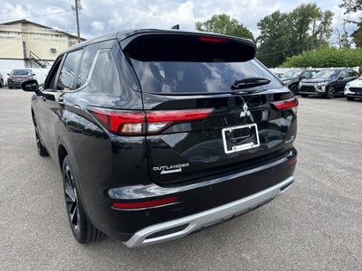 2025 Mitsubishi Outlander PHEV SE