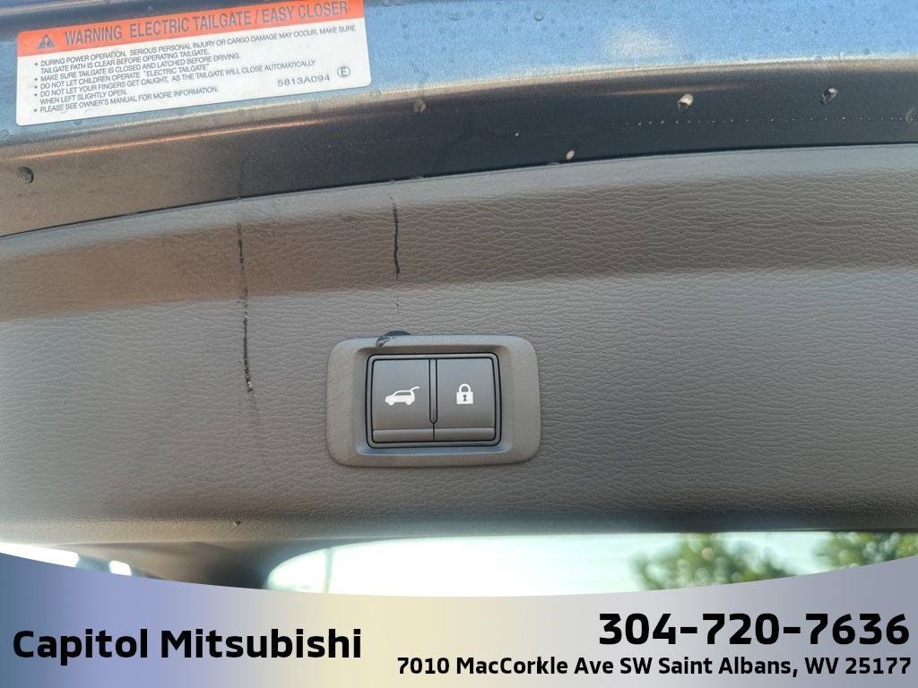 2025 Mitsubishi Outlander PHEV SE